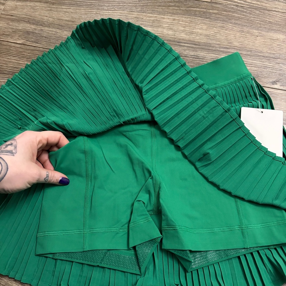 NWT Lululemon Varsity High-Rise Pleated Tennis Skirt *13” (Raceway Green) Size 4 - Picture 6 of 8